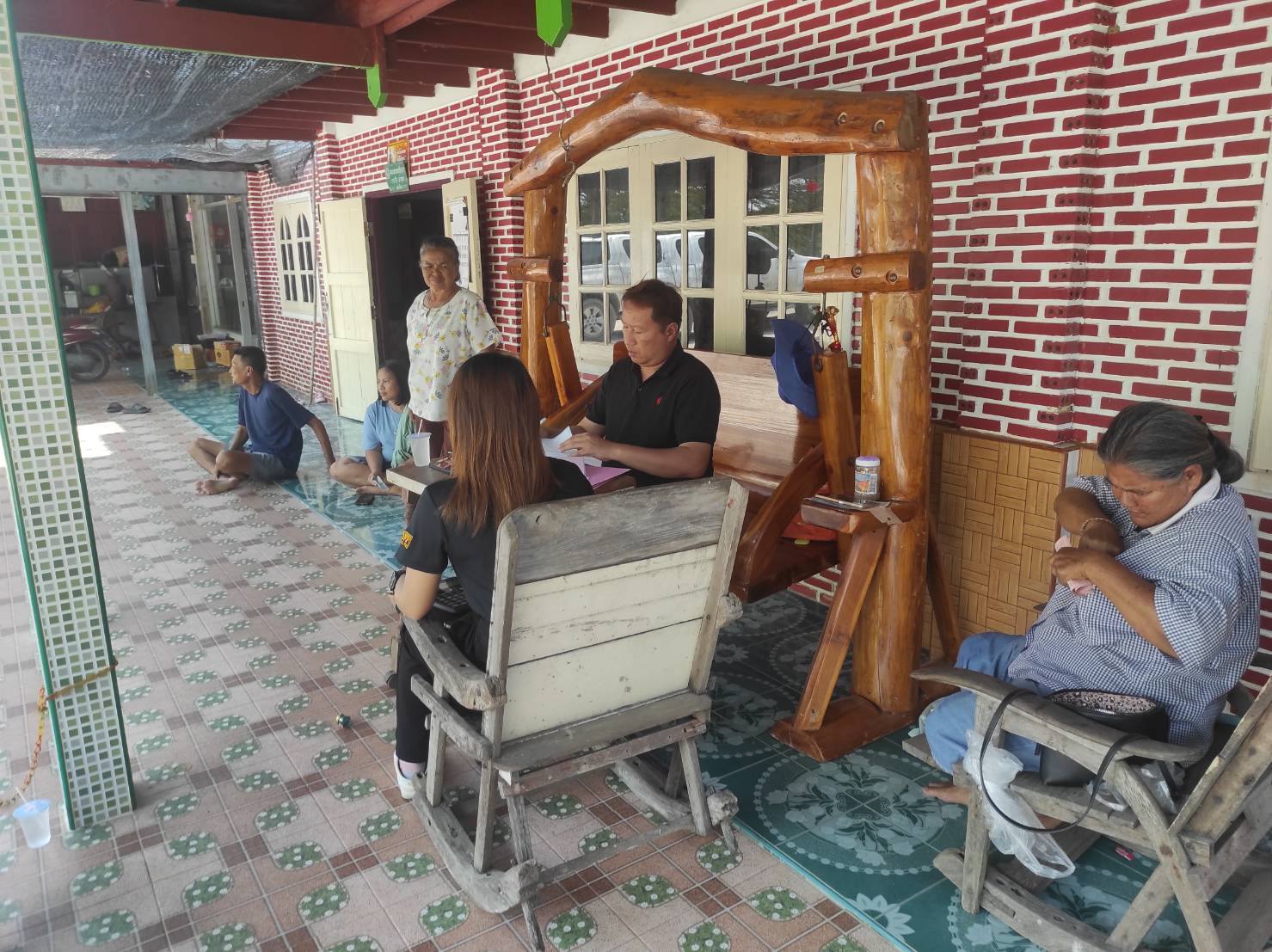 title - ส.ป.ก.พระนครศรีอยุธยา ดำเนินการสนันสนุนสินเชื่่อเงินกองทุนการปฏิรูปที่ดินเพื่อเกษตรกรรม เพื่อเป็นแหล่งเงินทุนดอกเบี้ยต่ำ ให้แก่เกษตรกร และให้บริการรับชำระค่าเช่าที่ดินเพื่อเกษตรกรรม รับชำระสินเชื่่อเงินกองทุนฯ ให้บริการในเขตปฏิรูปที่ดินตำบลคู้สลอด ตำบลหลักชัย อำเภอลาดบัวหลวง จังหวัดพระนครศรีอยุธยา